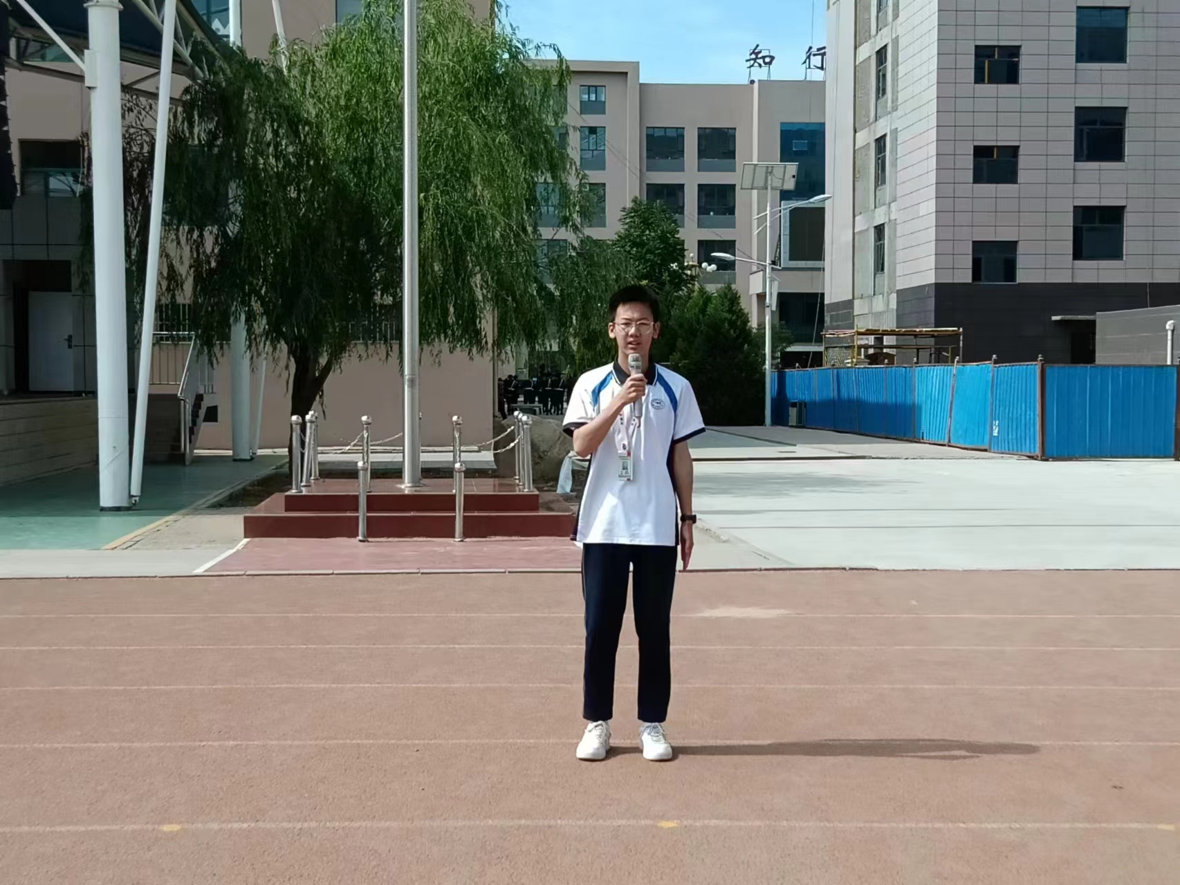 1f5b387c2febc23acd8f3438c4c76d2.jpg