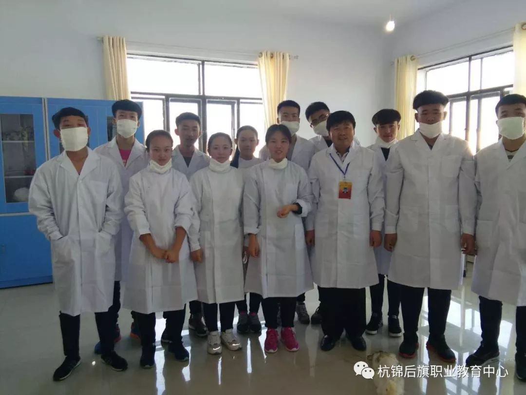C:\Users\Administrator\Desktop\招生专业资料\微信图片_20191112150830.jpg