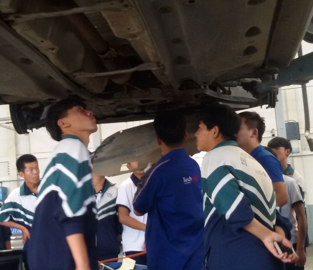 C:\Users\Administrator\Desktop\招生图片\汽修\微信图片_20191120100605.jpg