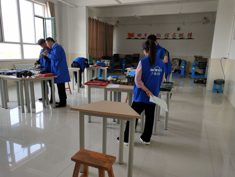 C:\Users\Administrator\Desktop\招生图片\汽修\微信图片_20191120100631.jpg
