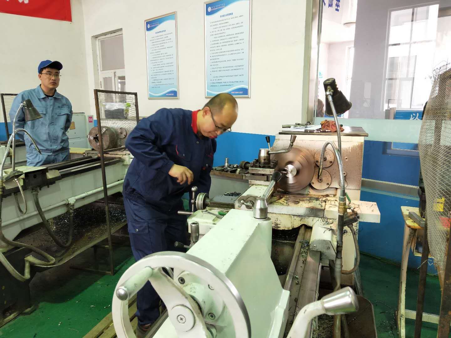 C:\Users\Administrator\Desktop\招生图片\数控\微信图片_20191120160335.jpg