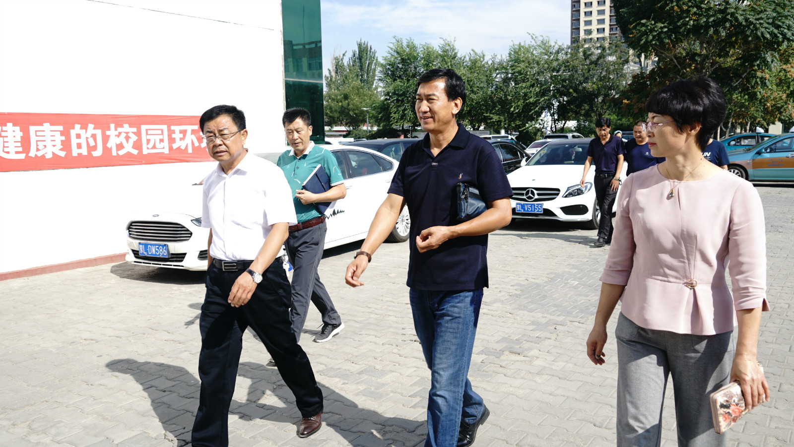 E:\侯昕\宣传报道稿\2019年9月份第一篇宣传报道\2019年9月市旗人、就领导检查照片（新）\9533bbf4b4a210a5917df92be8cd4b1_meitu_13.jpg