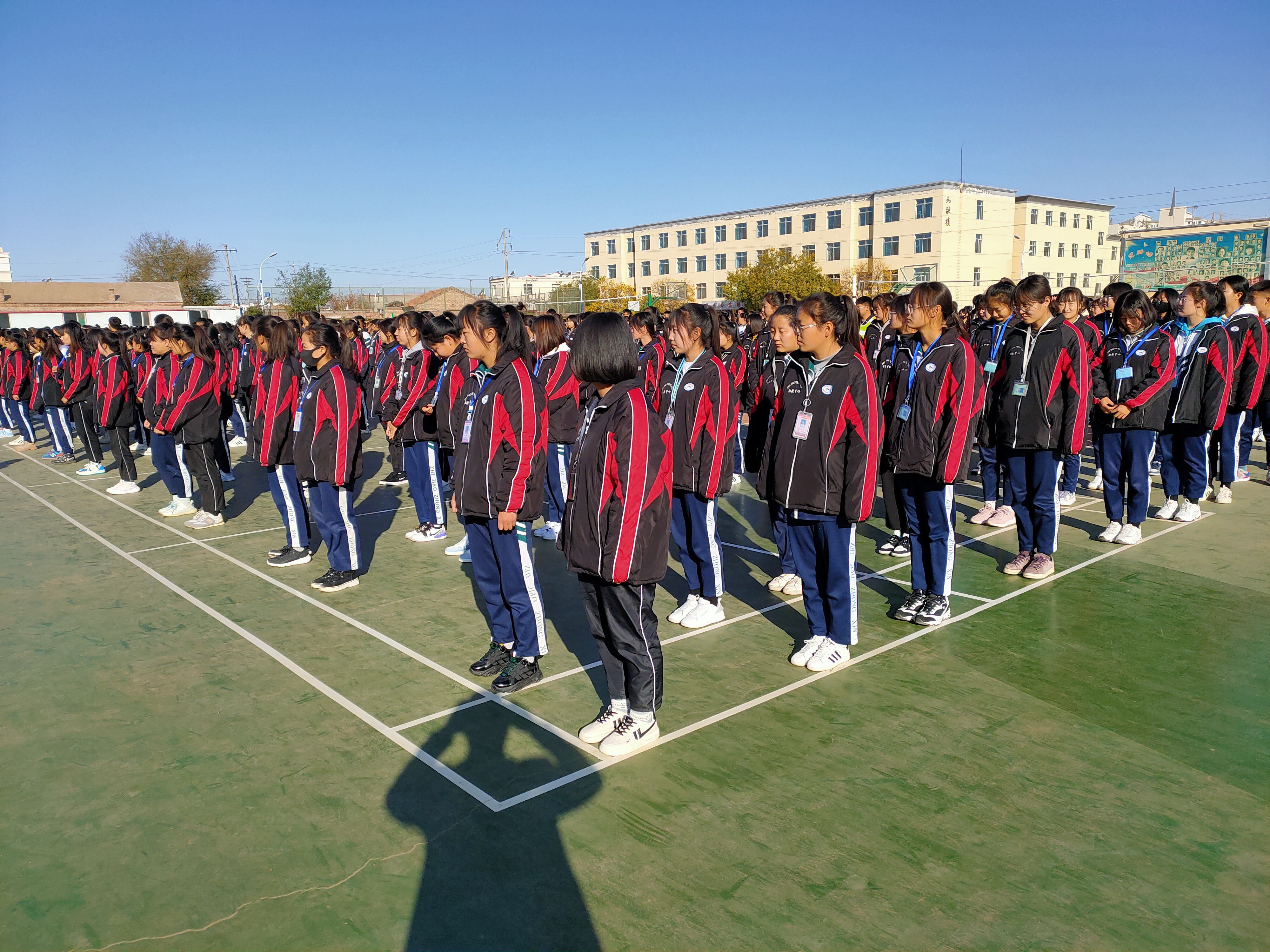 D:\2020----2021年度团委工作\升旗\升旗\升旗11\升旗剪影\微信图片_20201109143751.jpg