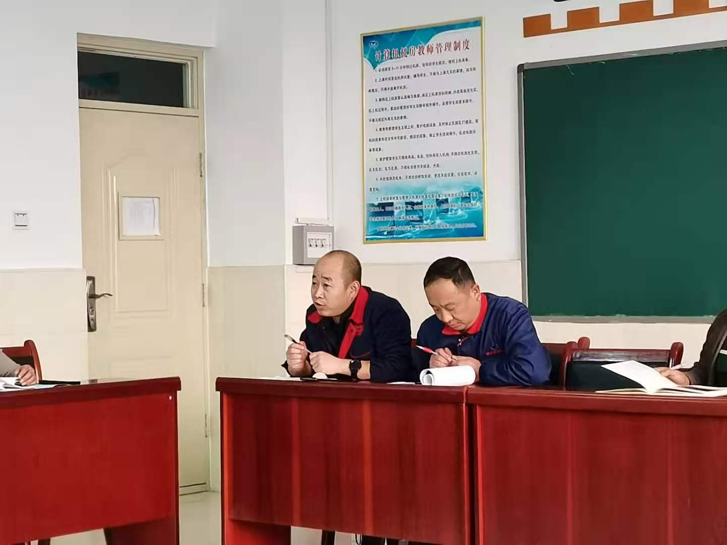 王艳飞老师谈心得体会.jpg