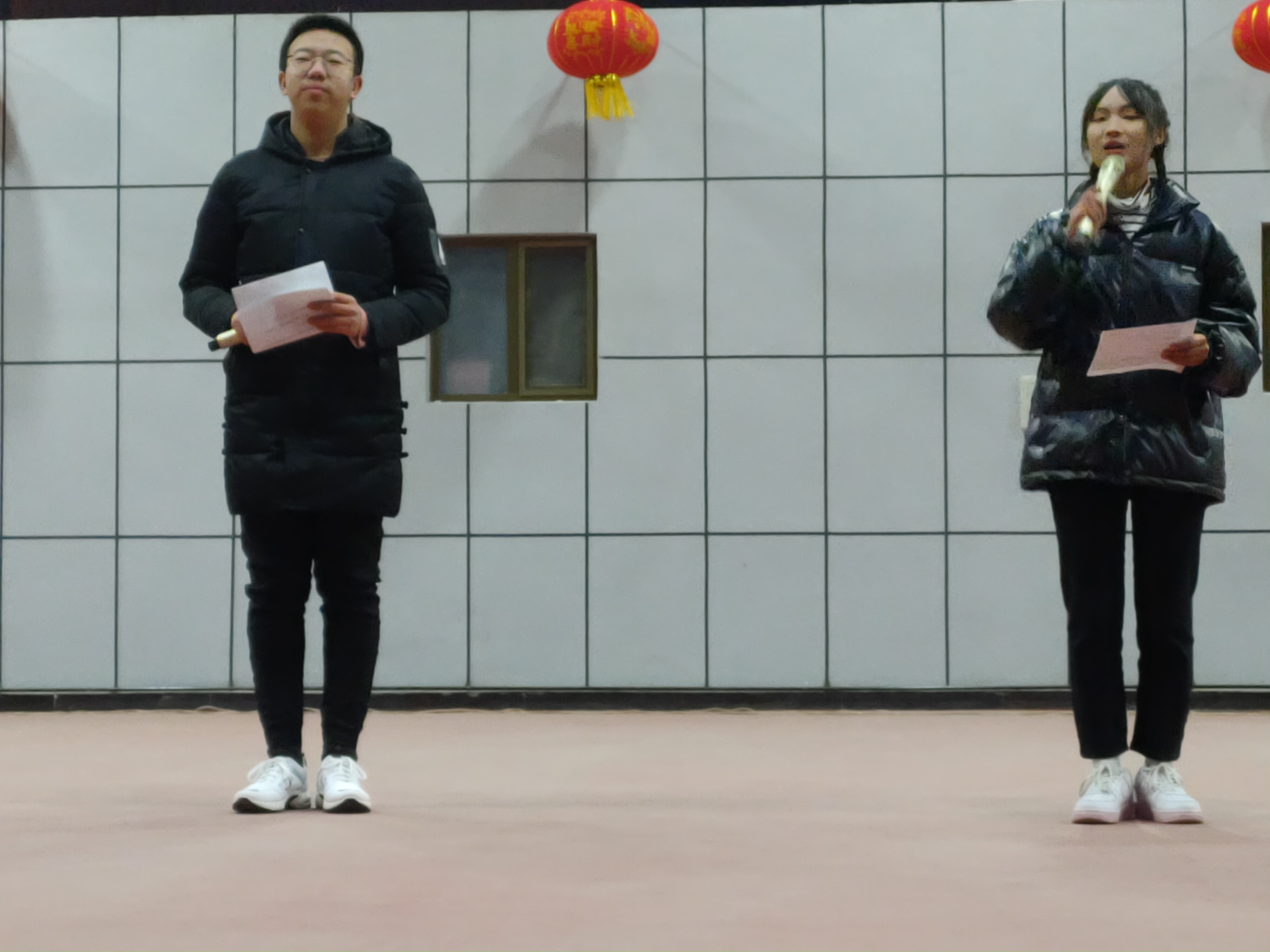 D:\2020----2021年度团委工作\篝火晚会\剪影\微信图片_2020123119210811.jpg