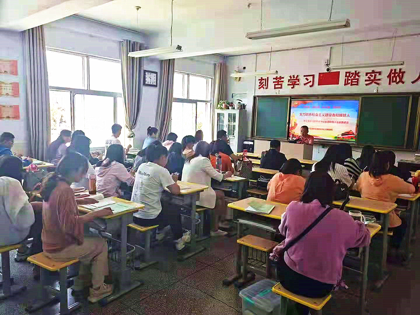 224295271_副本.jpg