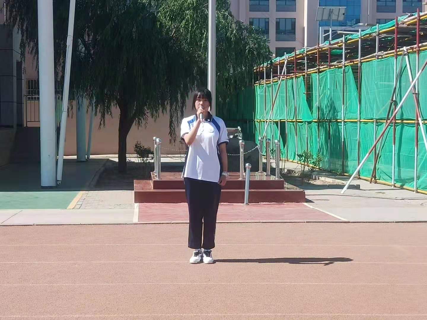 0e9c1577c9f672a1920cbd1d579c7f5.jpg