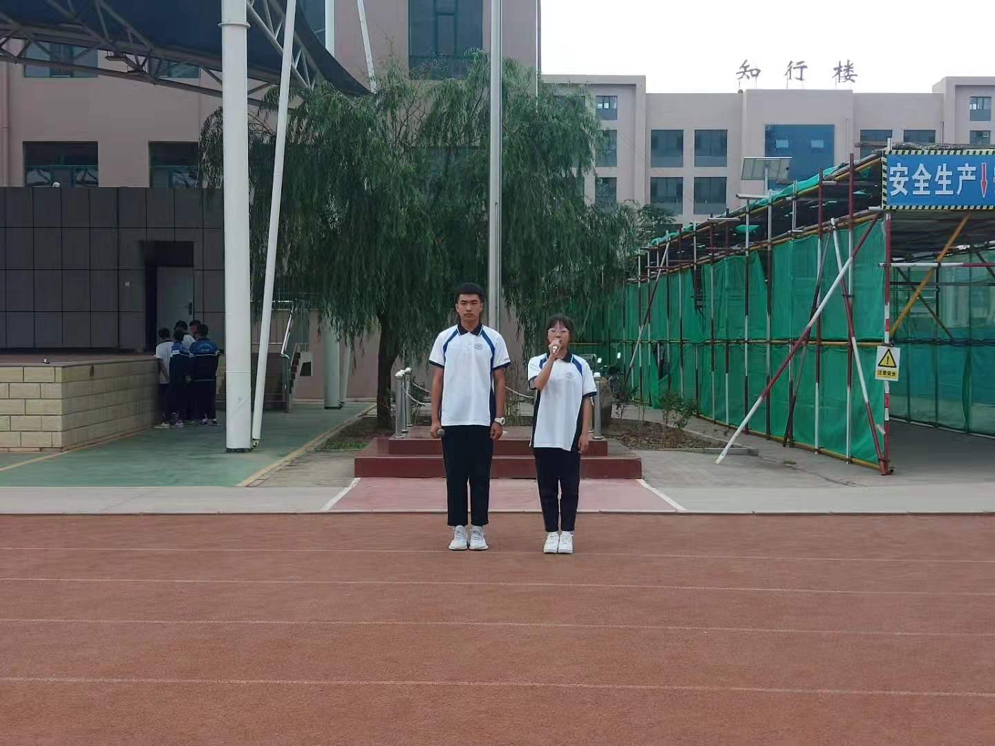 f7e4c12670ea8f65b1ff1a6065a98b2.jpg
