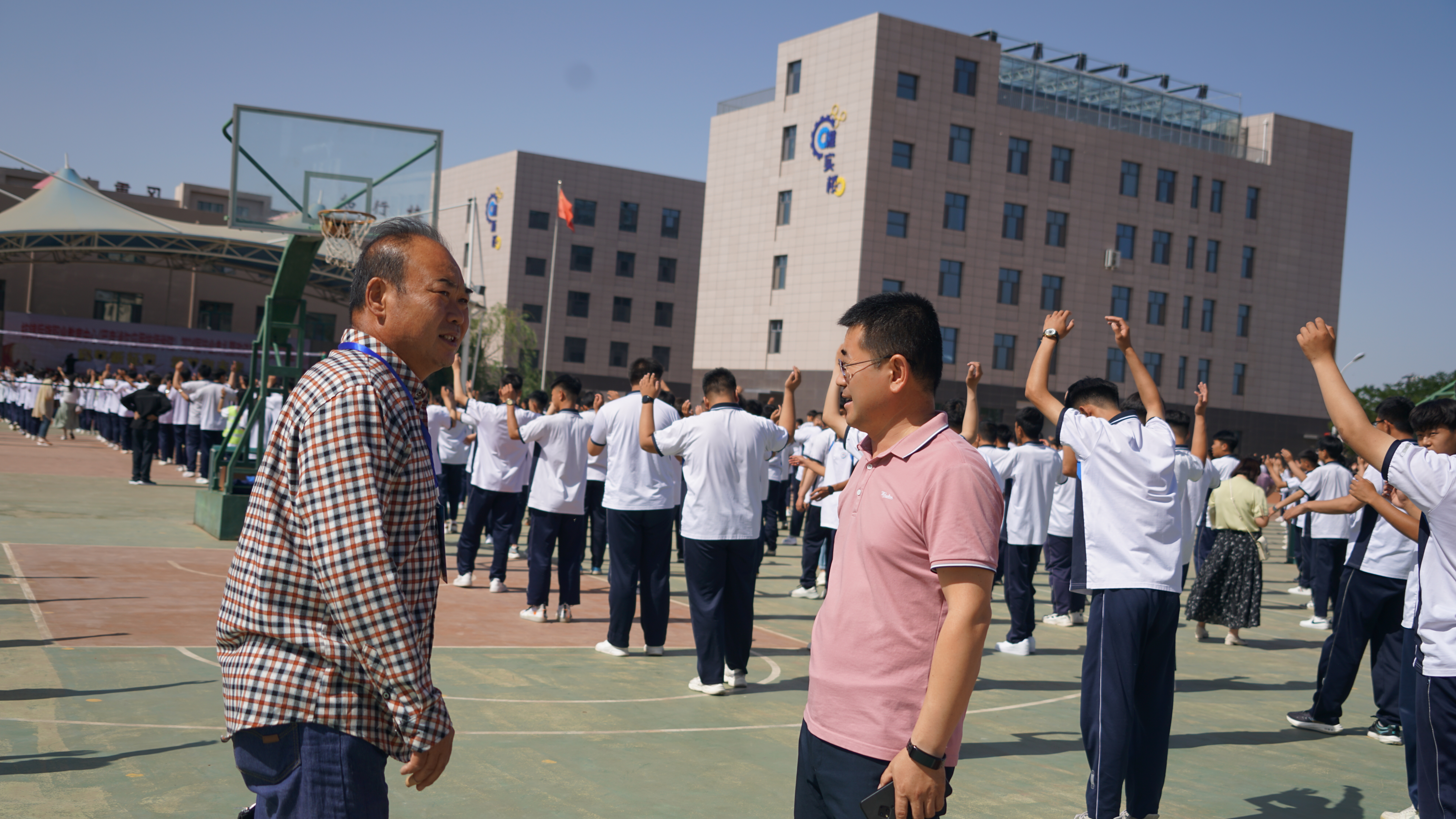 责任督学观摩课间操.JPG