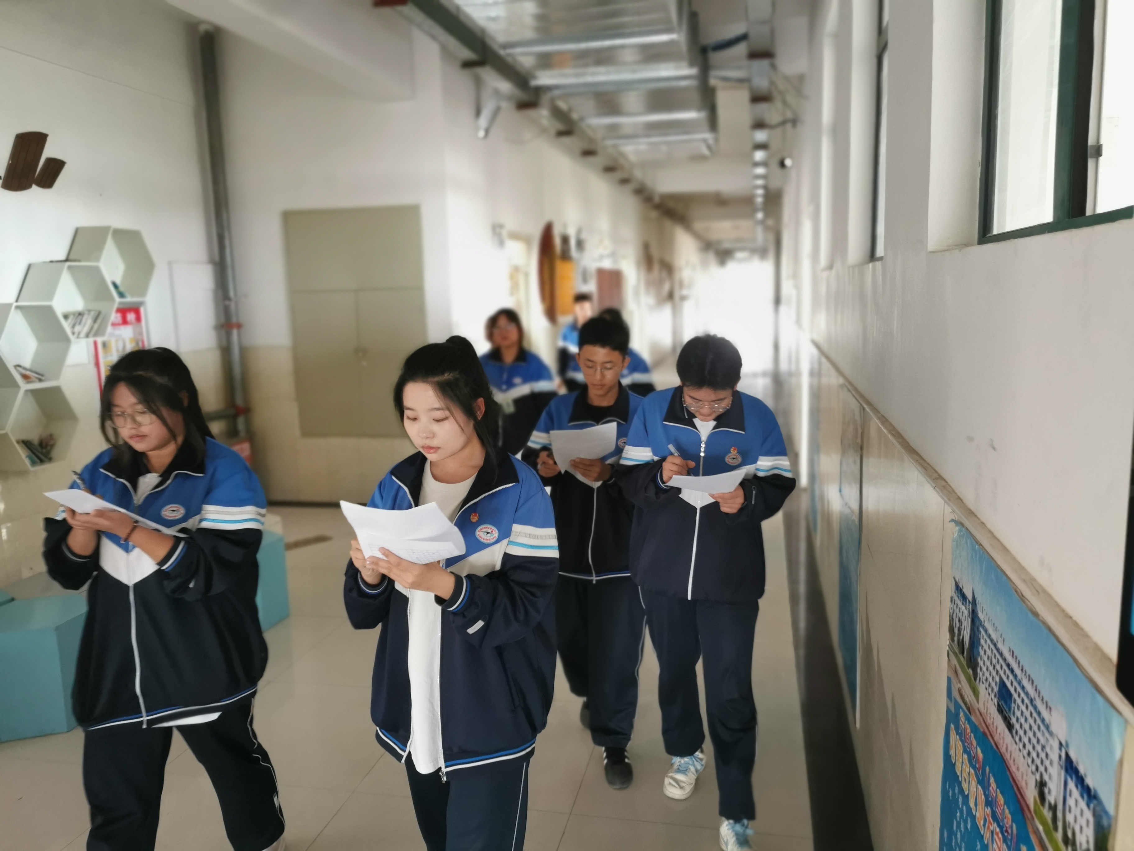 学生打分.jpg