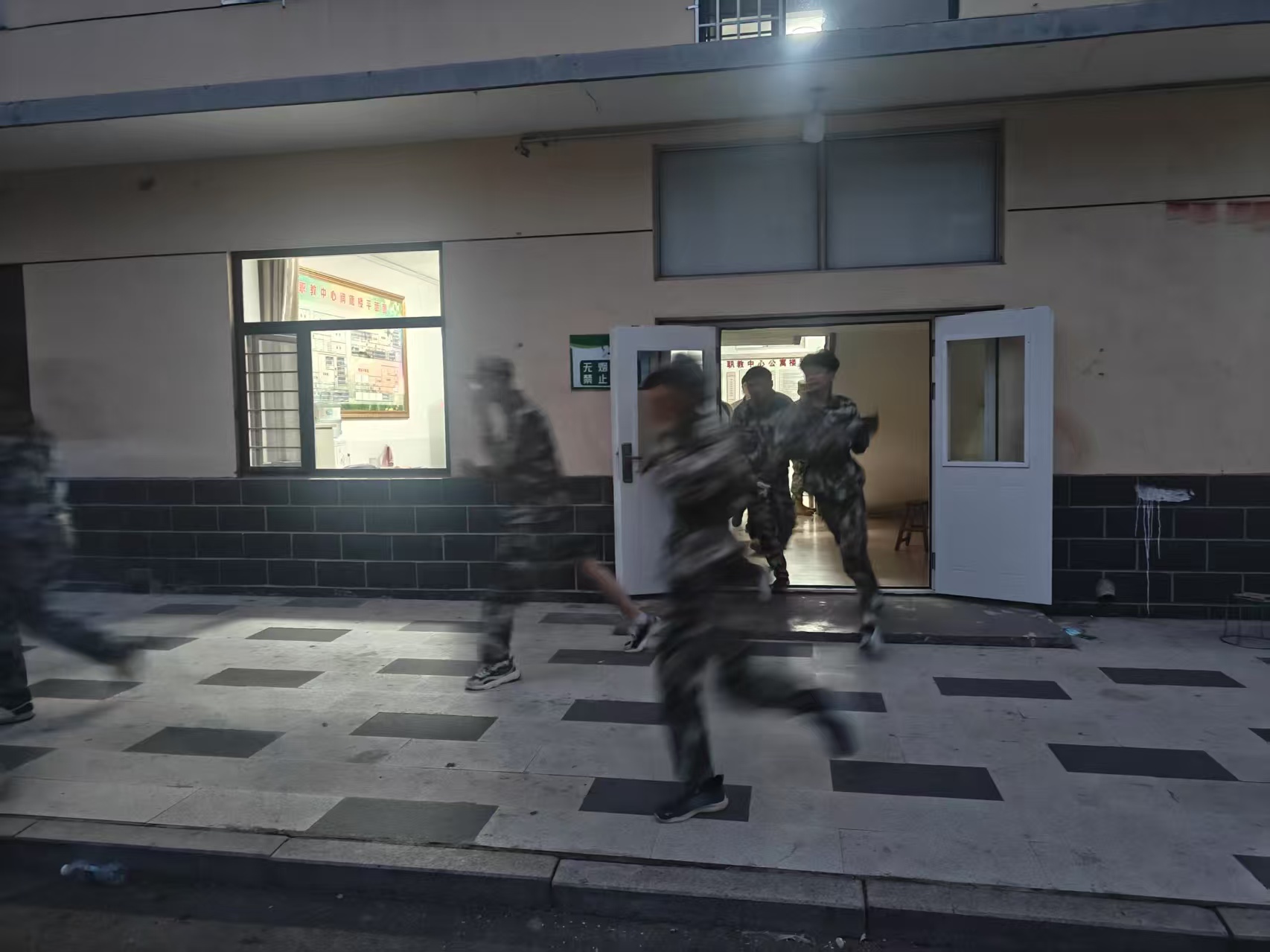 18.jpg