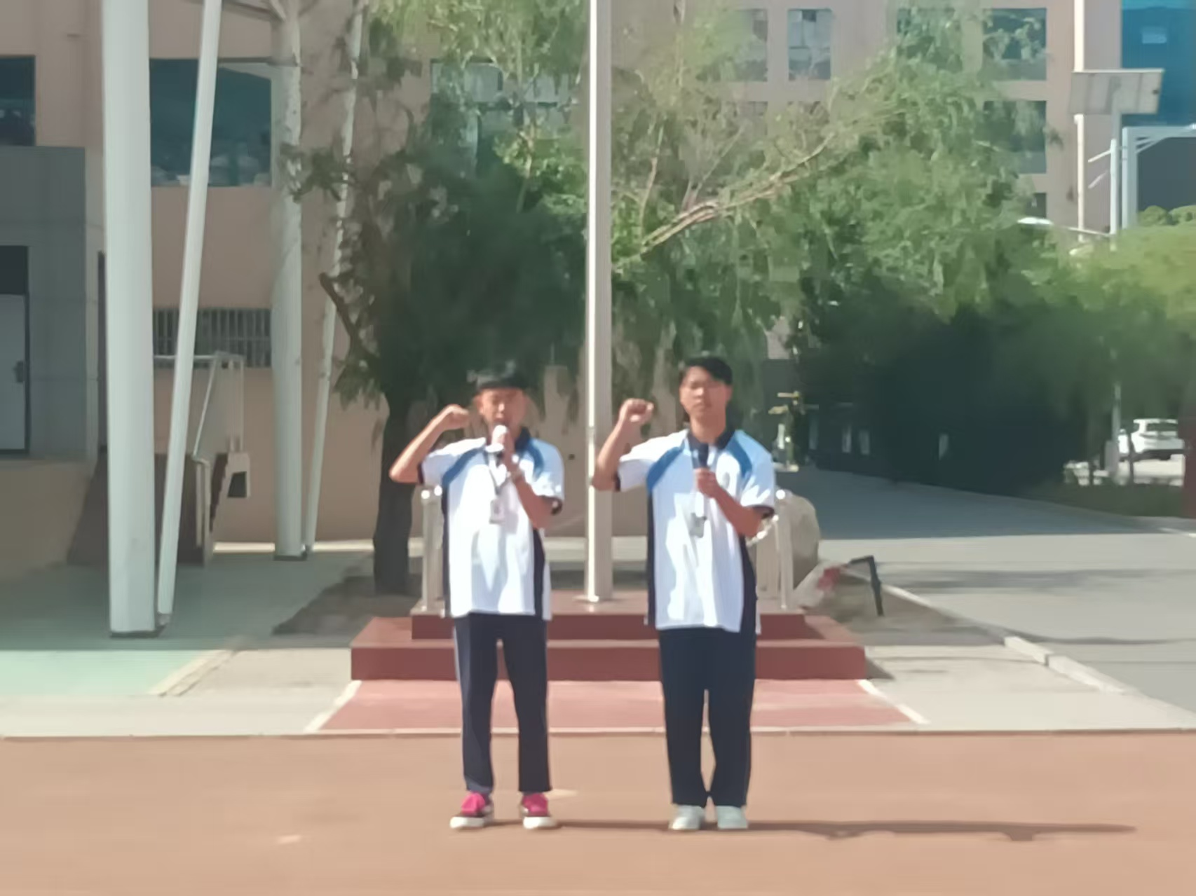 图片5.png 图片5.png